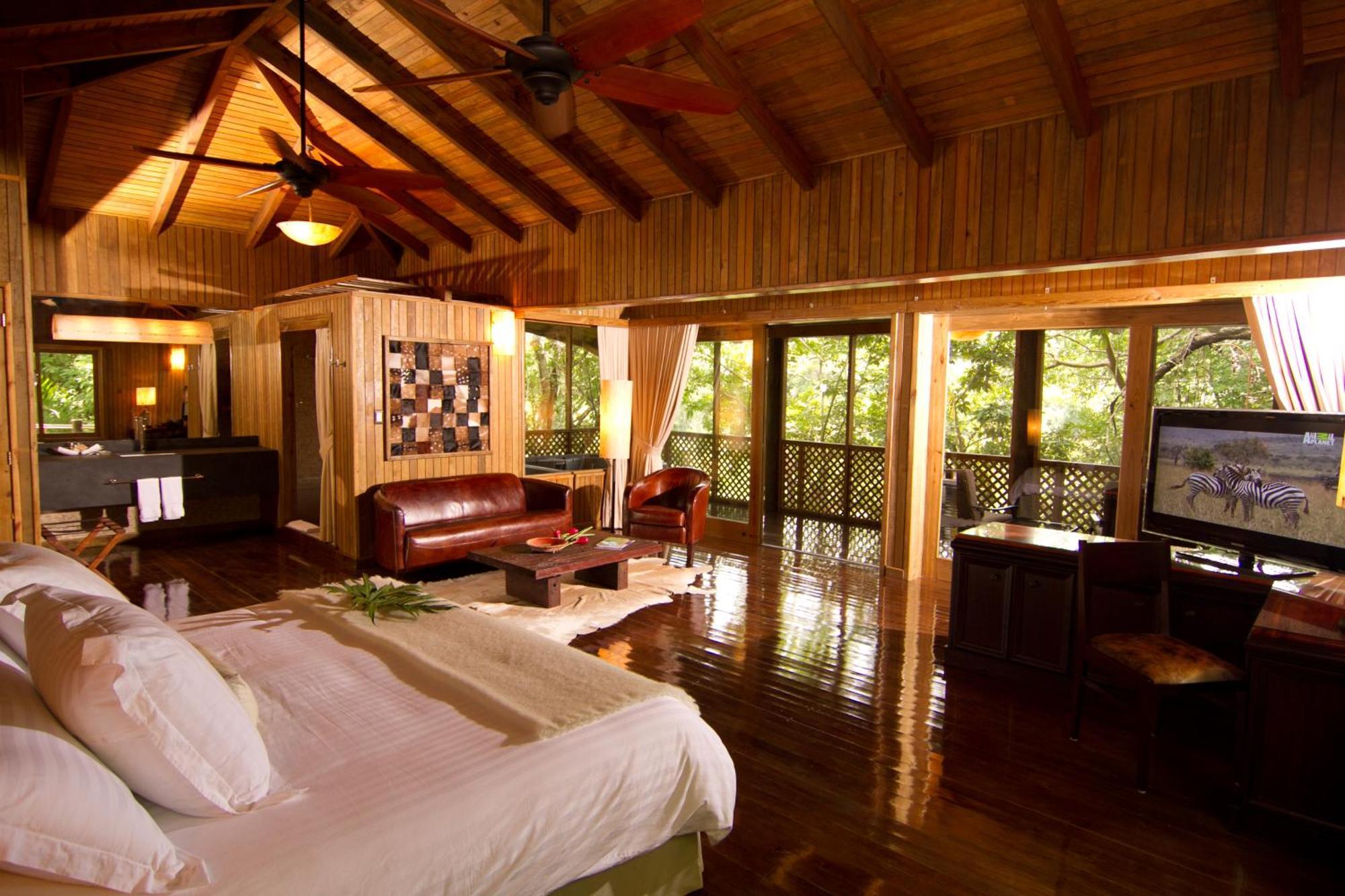 Las Lagunas Boutique Hotel Flores Bagian luar foto