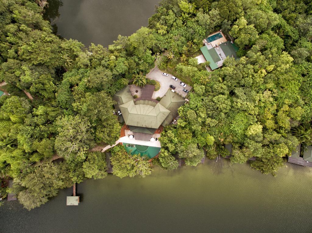 Las Lagunas Boutique Hotel Flores Bagian luar foto