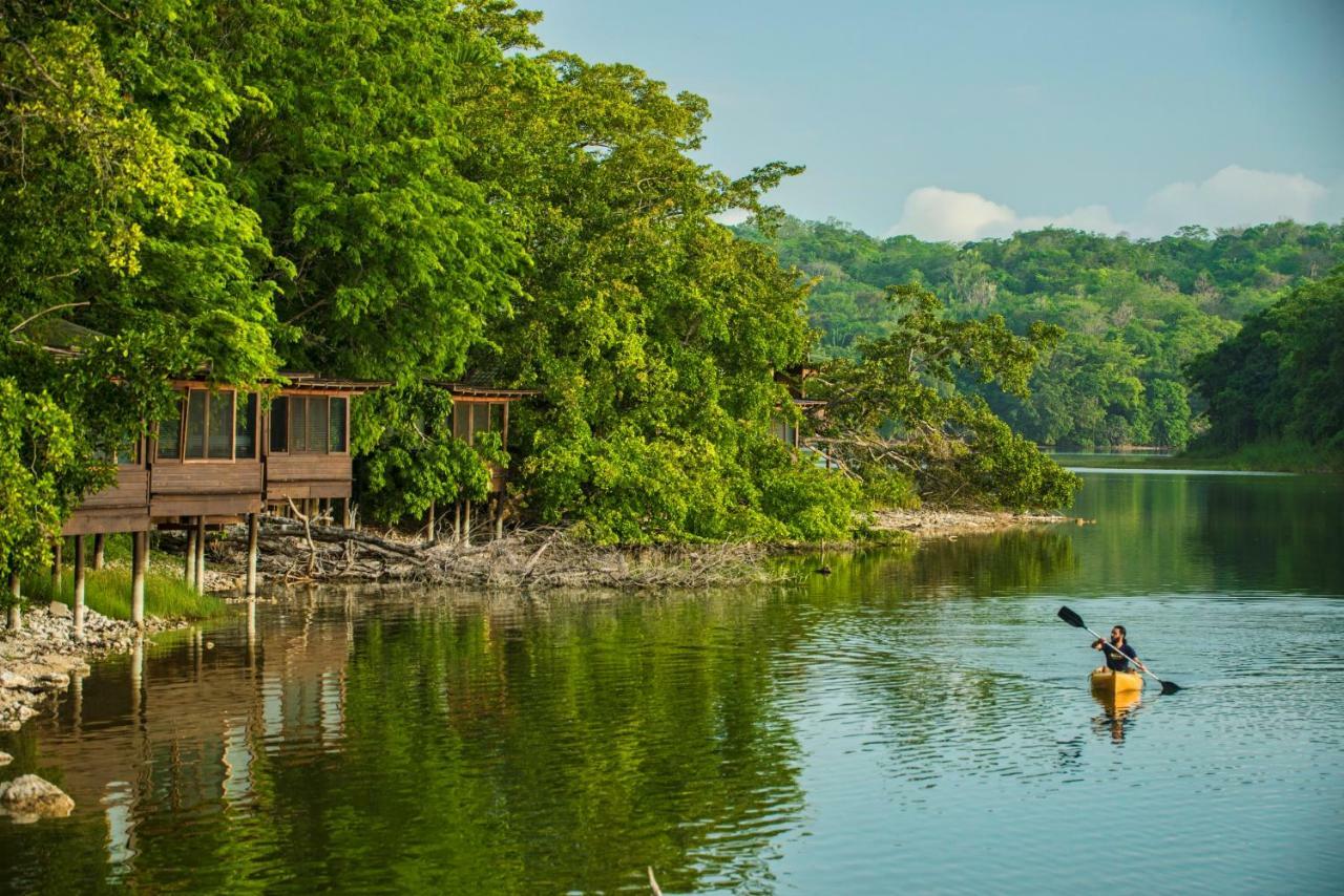 Las Lagunas Boutique Hotel Flores Bagian luar foto