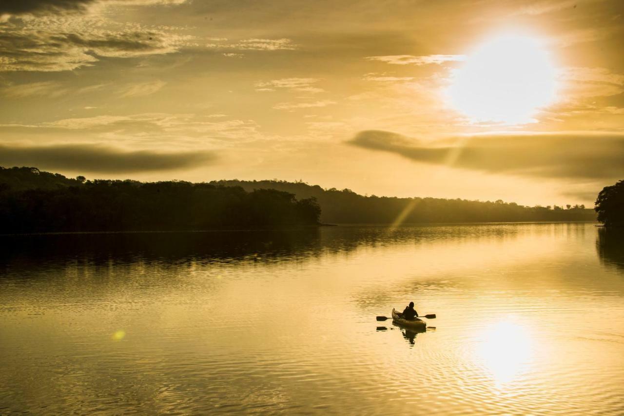 Las Lagunas Boutique Hotel Flores Bagian luar foto
