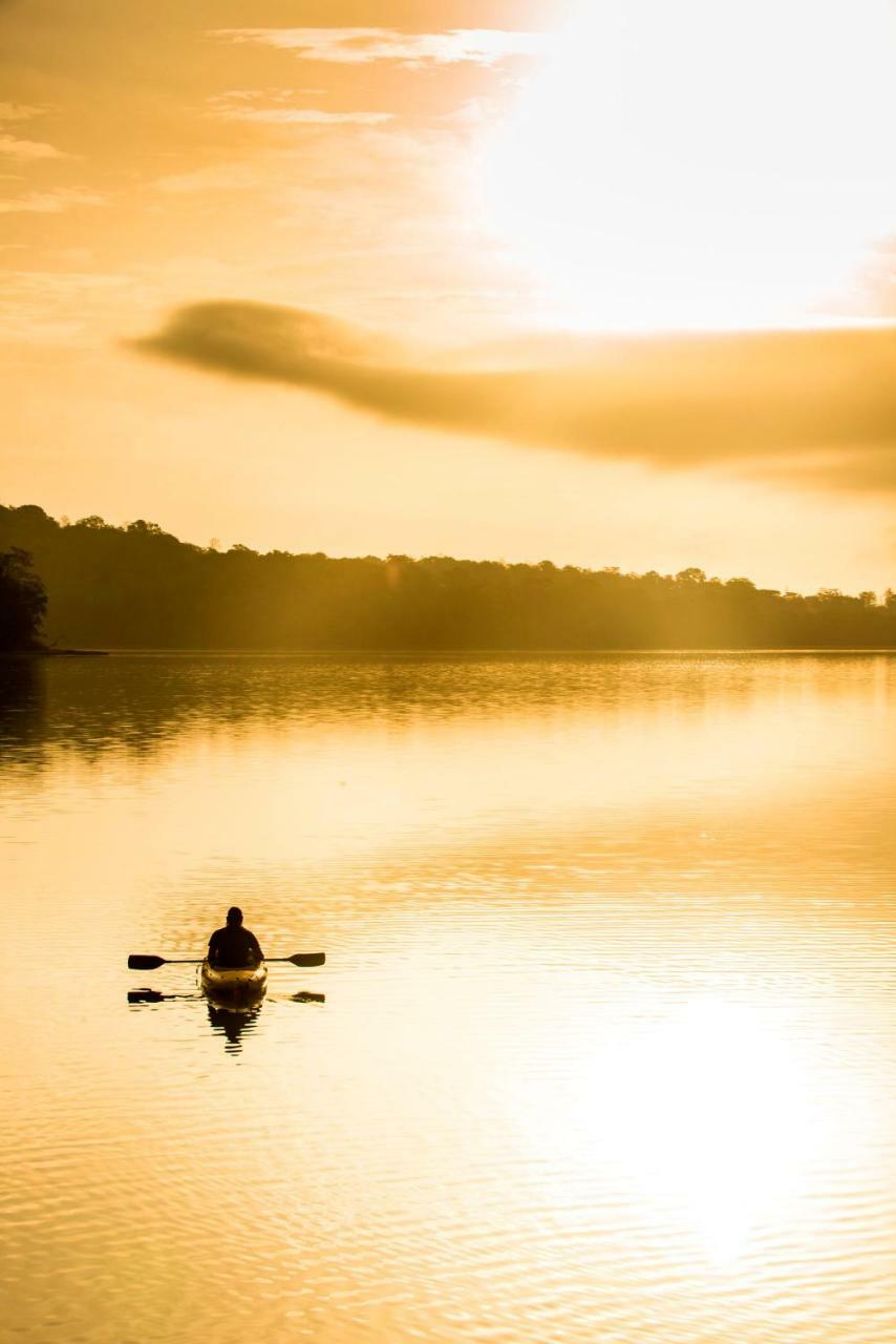 Las Lagunas Boutique Hotel Flores Bagian luar foto