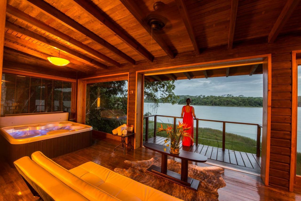 Las Lagunas Boutique Hotel Flores Bagian luar foto